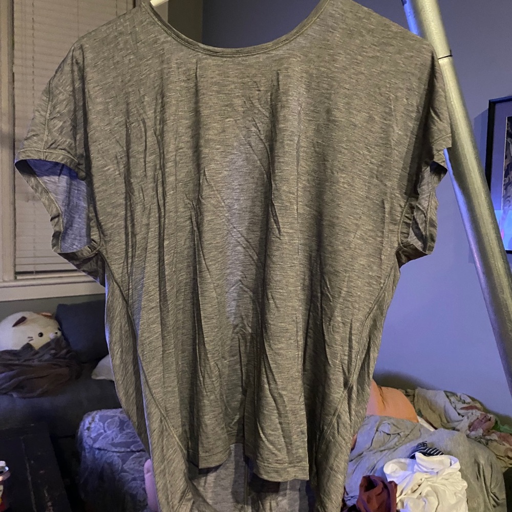 Lululemon short sleeve shirt